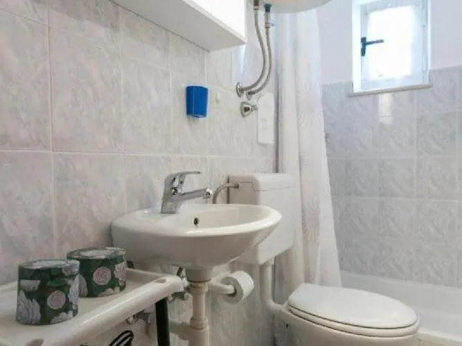 Anita Gru - One-bedroom With Balcony